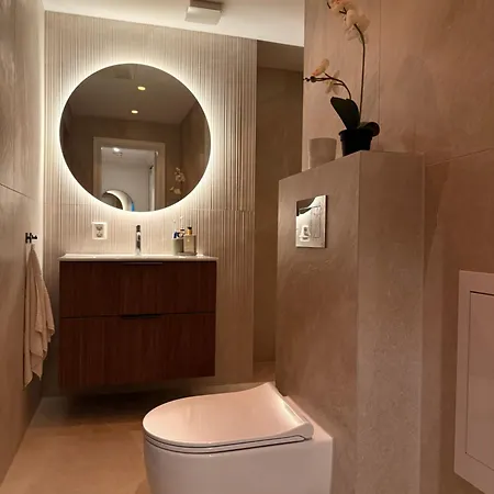 Stylish & Cozy Scandinavian In The Heart Of Oslo