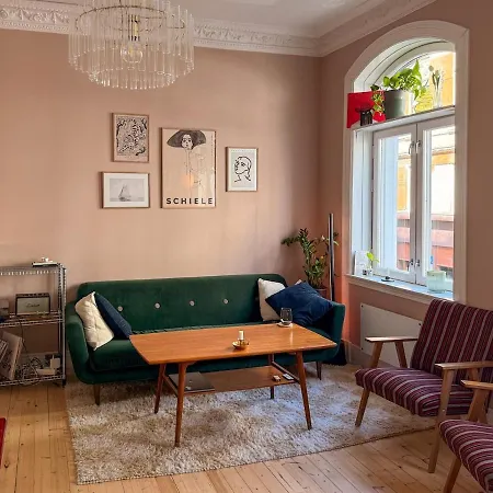 Stylish & Cozy Scandinavian In The Heart Of Apartment